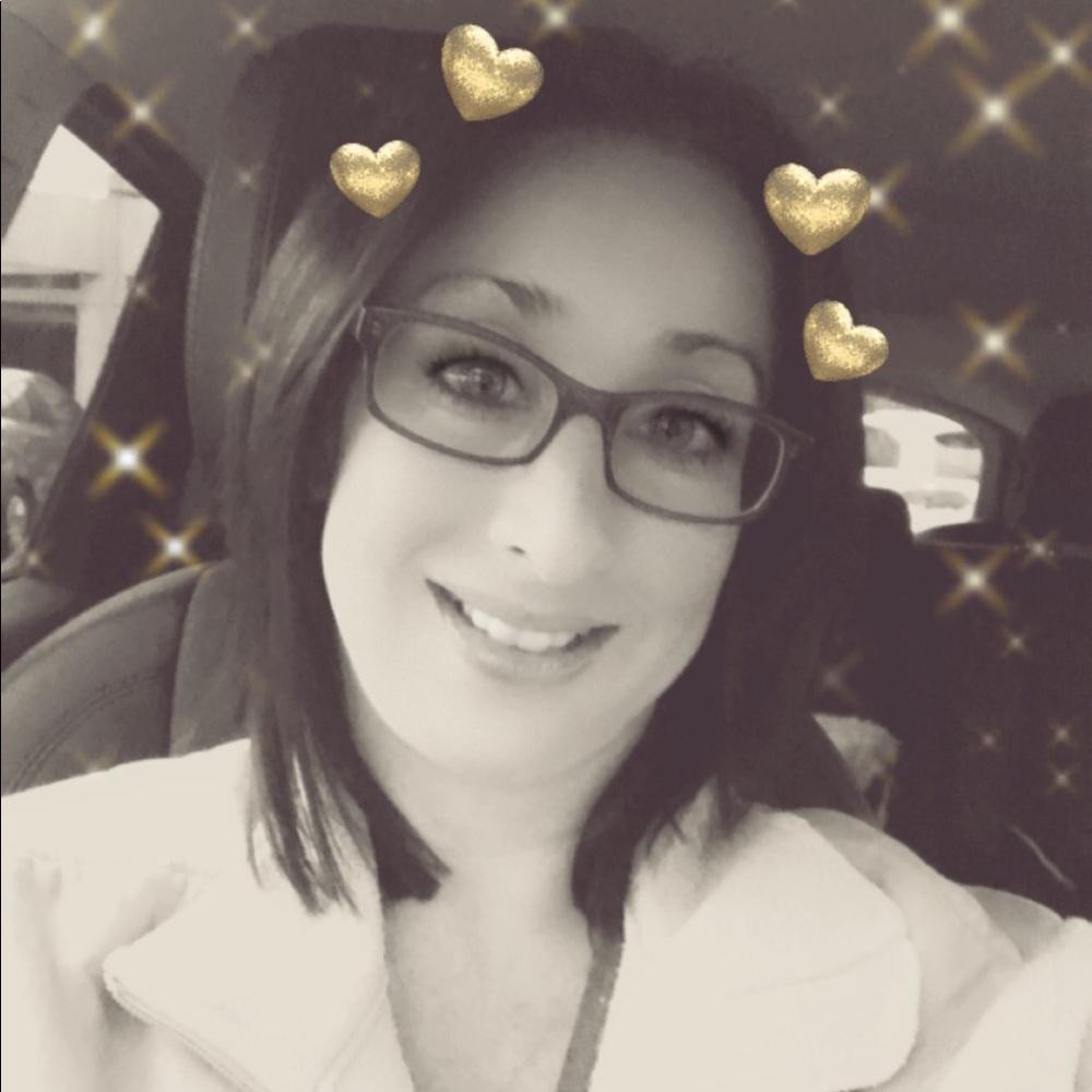 Meet your Posher, Melissa